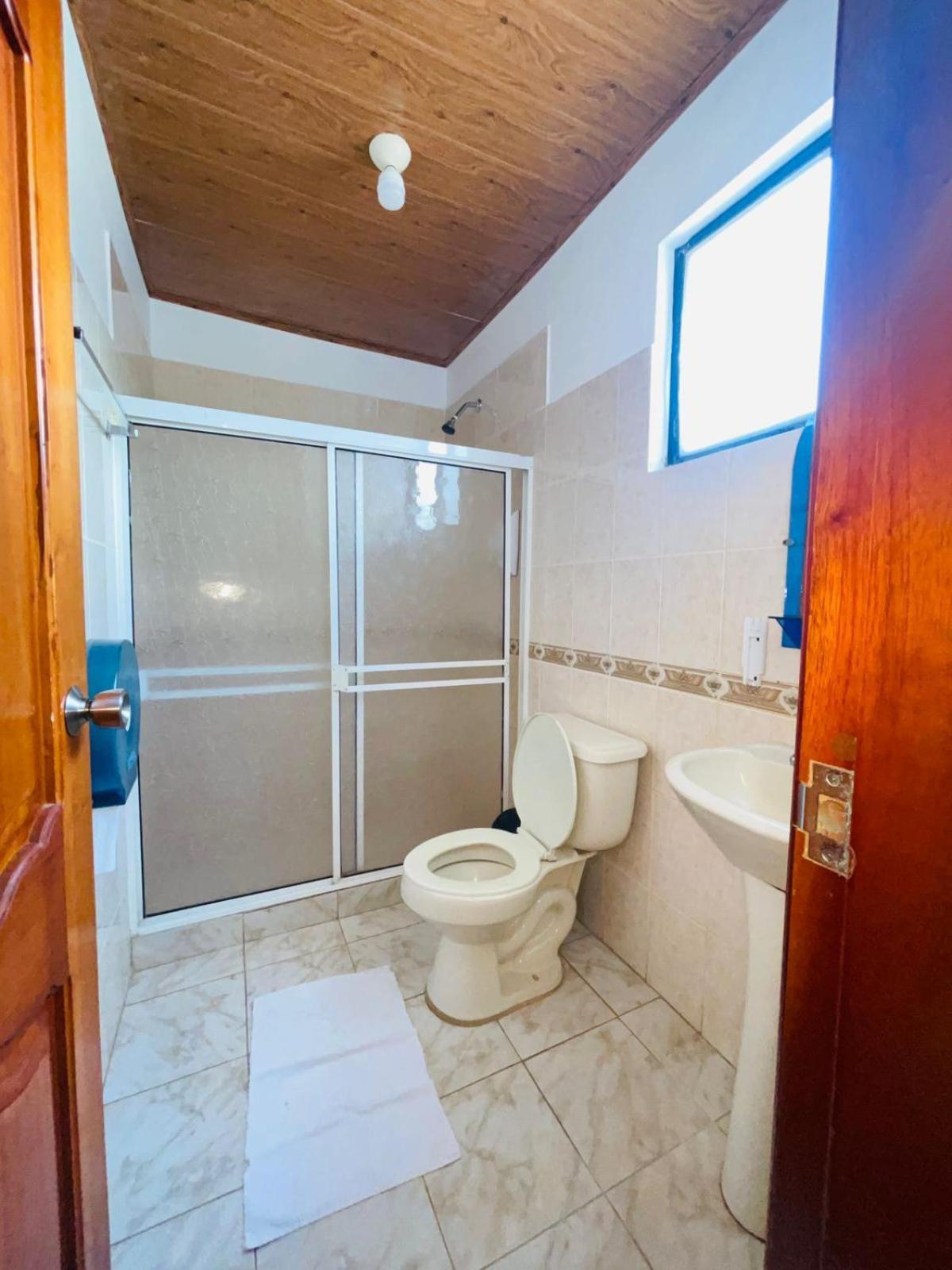 Casa Los Delfines Puerto Villamil Exterior foto