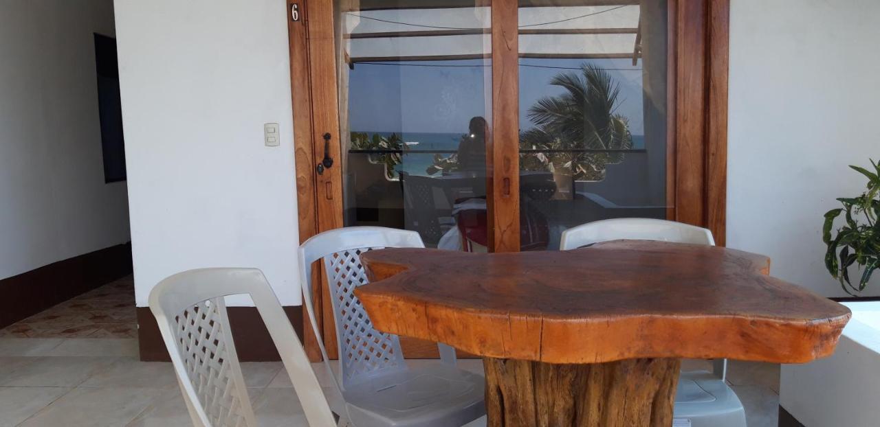 Casa Los Delfines Puerto Villamil Exterior foto